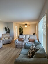 700 Cumberland St in Hoffman Estates, IL - Building Photo - Building Photo