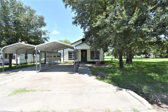 1120 2nd Ave S in Texas City, TX - Building Photo - Building Photo