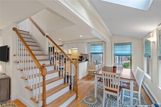 7 Bacheller St in Newport, RI - Building Photo - Building Photo