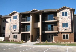 Aspen Creek Apartments in Nampa, ID - Building Photo - Building Photo