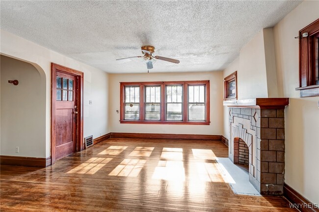 27 East End Ave in Buffalo, NY - Building Photo - Building Photo