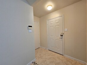 4011 Lone Dove Ct in Houston, TX - Building Photo - Building Photo