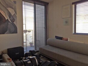 1117 New Hampshire Ave NW in Washington, DC - Building Photo - Building Photo