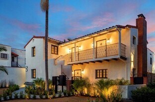 1014 S Hayworth Ave, Unit 1014 in Los Angeles, CA - Building Photo
