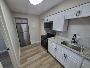 3515 Dixie Dr in St. Ann, MO - Building Photo - Building Photo