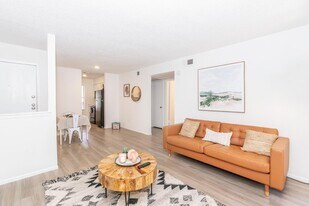 2502 Babcock Rd, Unit Residence at Medical - 2 Bedroom 1 Bath in San Antonio, TX - Building Photo