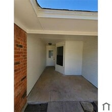 2045 Laney Dr in Sanger, TX - Building Photo - Building Photo