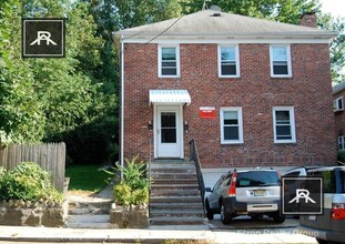 95-97 Undine Rd in Boston, MA - Foto de edificio - Building Photo