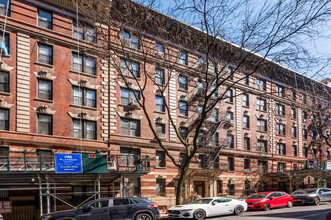 Spencer Apartments in New York, NY - Building Photo - Building Photo
