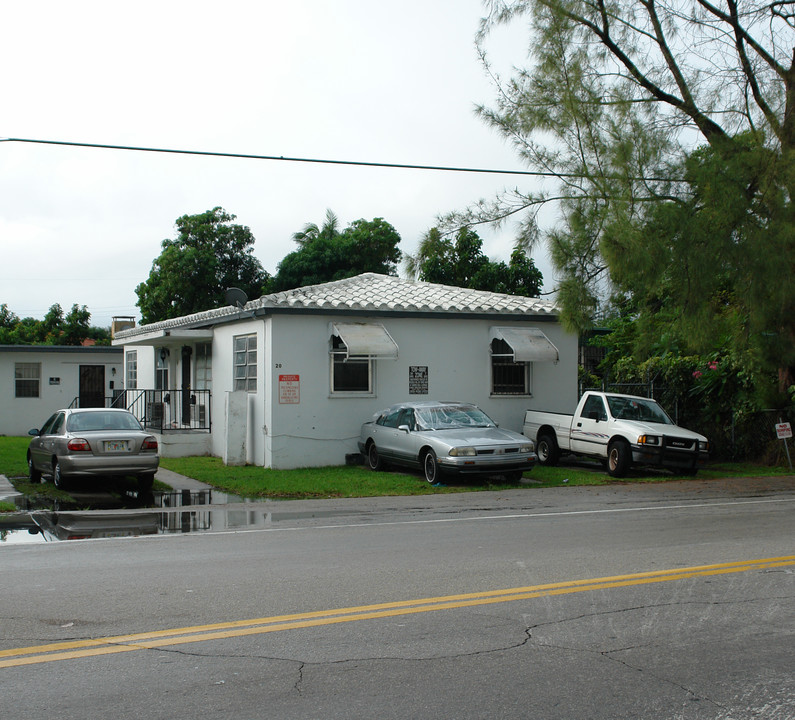 20 NE 71st St in Miami, FL - Building Photo