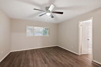 2411 Cypressvine Dr photo'