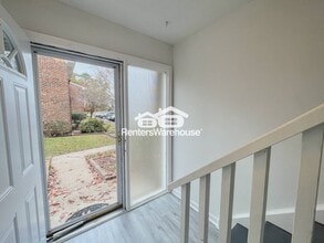 5000 Dunderdale Ct in Virginia Beach, VA - Building Photo - Building Photo