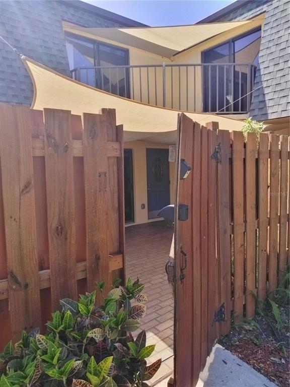 property at 3828 Saxon Dr