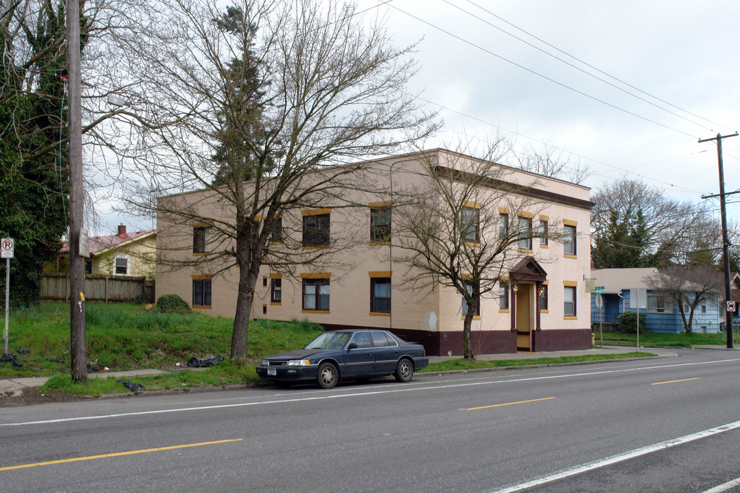 St Johns Apartments in Portland, OR - Building Photo