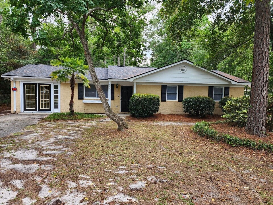 5854 Michelle Dr in Wilmington, NC - Building Photo