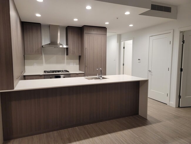 2311 Beta Ave in Burnaby, BC - Building Photo - Building Photo