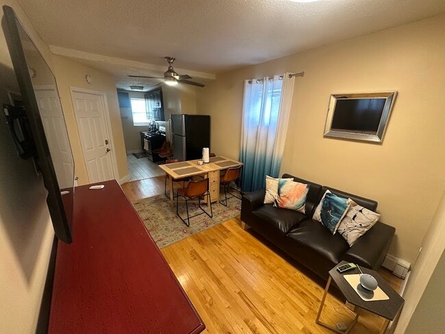 30 Georgia Ave, Unit #3 - The Fulton in Brooklyn, NY - Foto de edificio - Building Photo