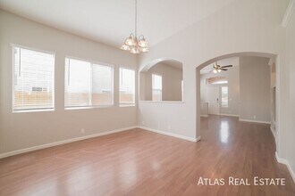 31215 N 45th St in Cave Creek, AZ - Foto de edificio - Building Photo