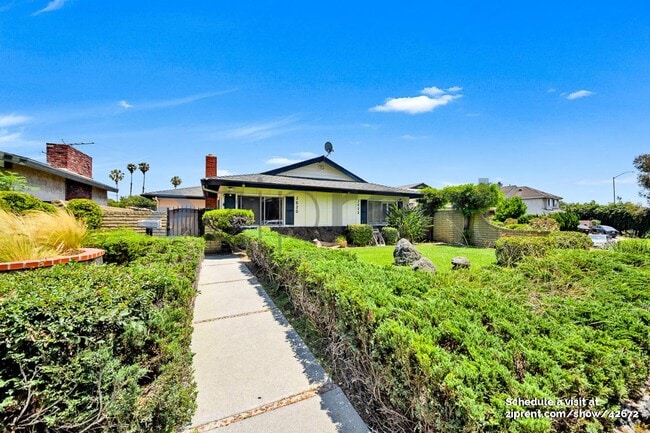 3620 Cedar Ave in Long Beach, CA - Building Photo - Building Photo