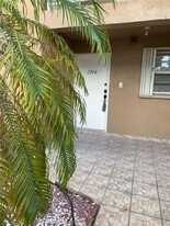 2744 W 60th St, Unit 51 in Hialeah, FL - Building Photo