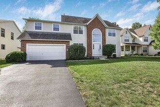 3825 Delwood Dr in Powell, OH - Building Photo - Building Photo