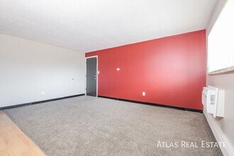 12111 W Nevada Dr in Lakewood, CO - Building Photo - Building Photo