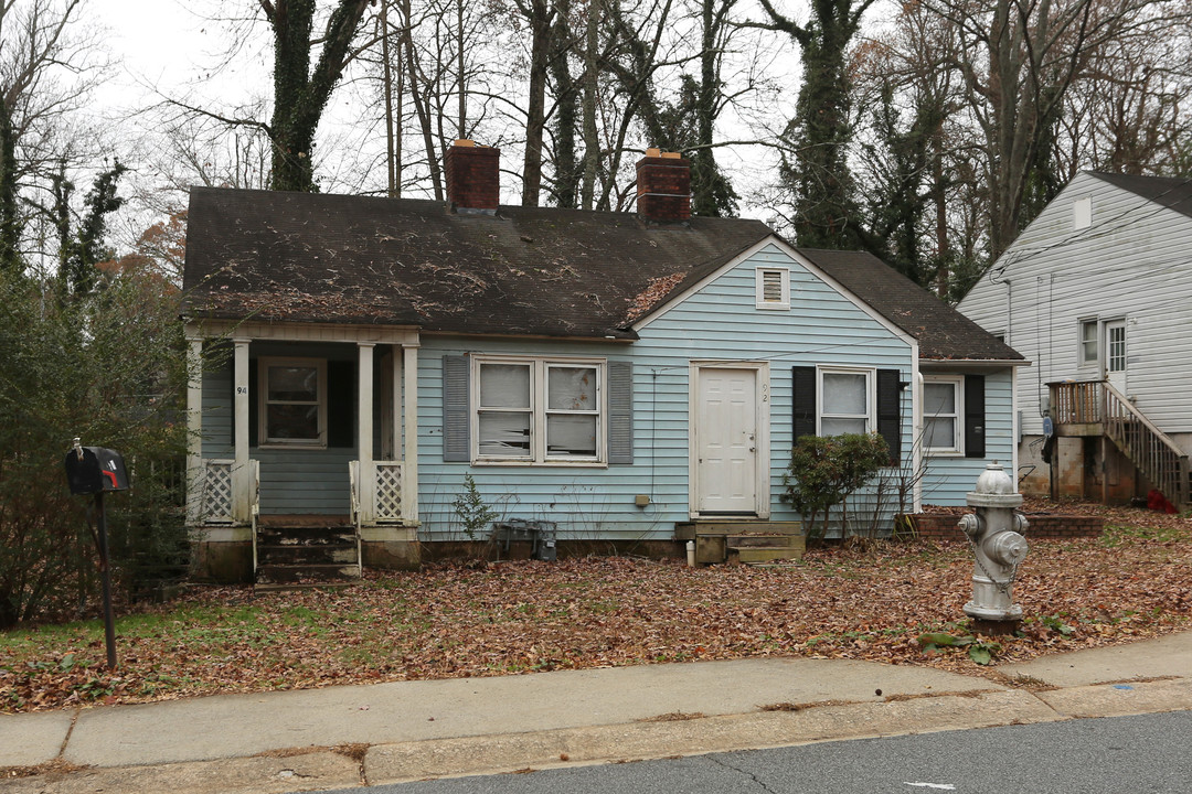 92-94 Hedges St SE in Marietta, GA - Building Photo