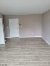 37 E Main St in Rockaway, NJ - Building Photo - Building Photo