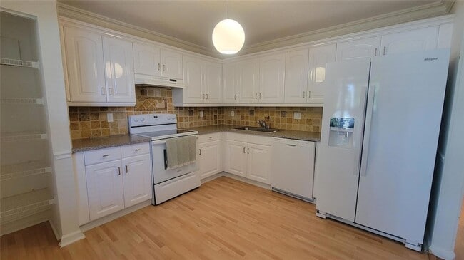property at 4810 Grapevine Wy