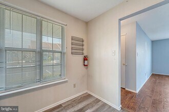 1707A Heatherstone Ct in Mount Laurel, NJ - Building Photo - Building Photo