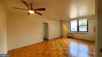 2601 Pennsylvania Ave in Philadelphia, PA - Foto de edificio - Building Photo