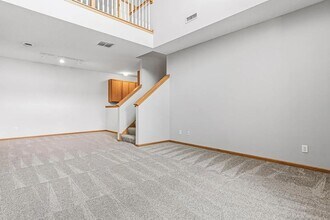 5377 172nd St W in Farmington, MN - Building Photo - Building Photo