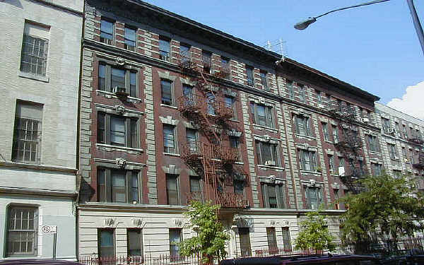 215 W 108th St in New York, NY - Foto de edificio - Building Photo