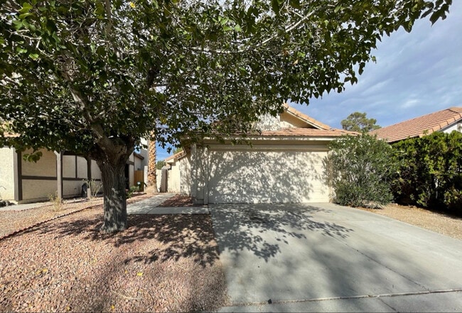 property at 7135 Shadow Crest Dr