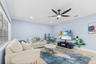 2424 NE 9th St in Fort Lauderdale, FL - Building Photo - Building Photo
