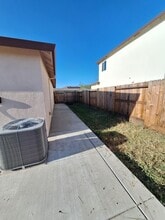 2226 Mickelson Dr in Linda, CA - Building Photo - Building Photo