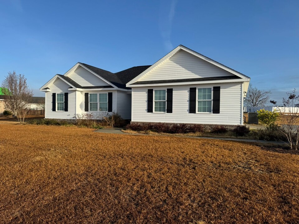 405 Old Kennedy Ln in Statesboro, GA - Building Photo