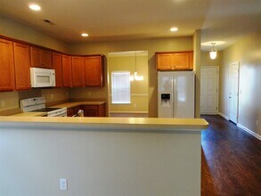 118 Cannonsmill Ln in Summerville, SC - Building Photo - Building Photo