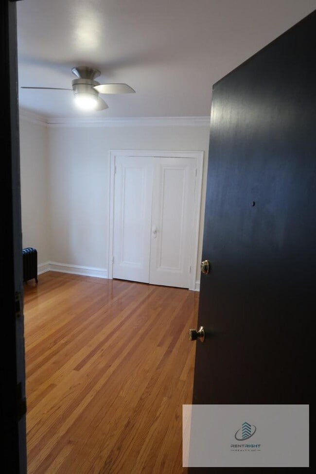 property at 4477 N Elston Ave