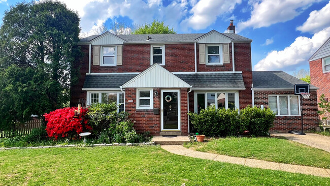 property at 1643 Mount Pleasant Rd