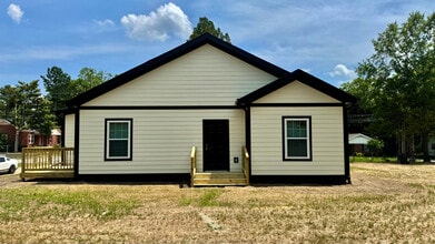 618 Martin Luther King Jr Dr in Tarboro, NC - Building Photo - Building Photo