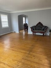 17512 Wisconsin St in Detroit, MI - Building Photo - Building Photo