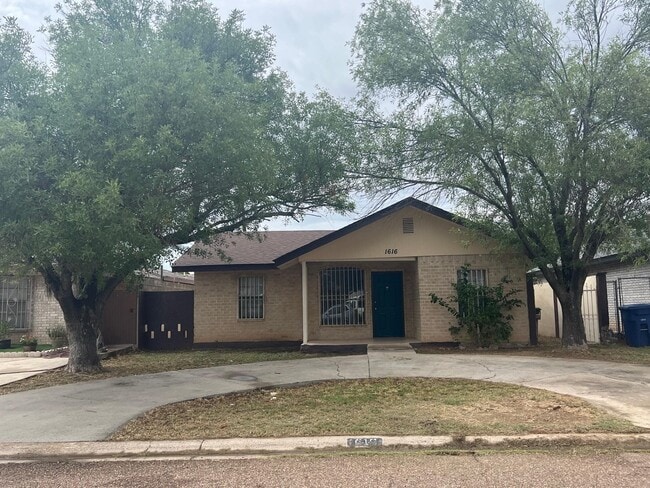 property at 1616 Jacaranda Ct