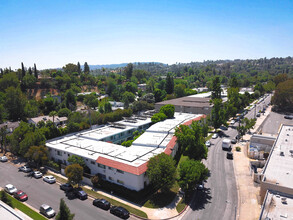 Quakertown Apartments in Woodland Hills, CA - Building Photo - Building Photo