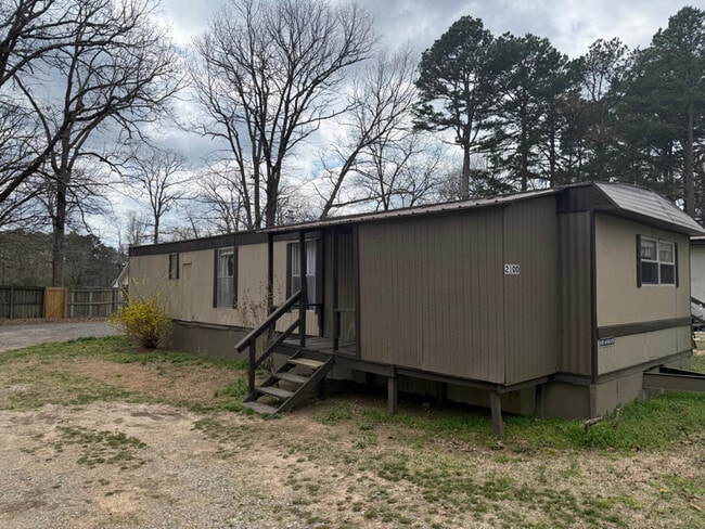 2100 Roach St in Mena, AR - Foto de edificio - Building Photo