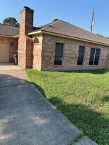 17610 W Fawn River Cir in Spring, TX - Building Photo