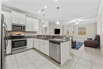 2271 Cerulean Sky Dr in Lutz, FL - Building Photo - Building Photo