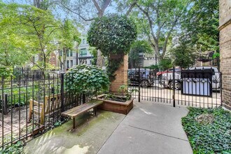 1927 N Howe St in Chicago, IL - Building Photo - Building Photo