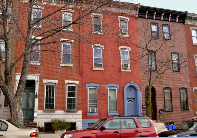 739 Corinthian Ave in Philadelphia, PA - Building Photo - Building Photo