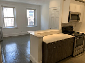 70 Queensberry St, Unit 2 in Boston, MA - Building Photo - Building Photo
